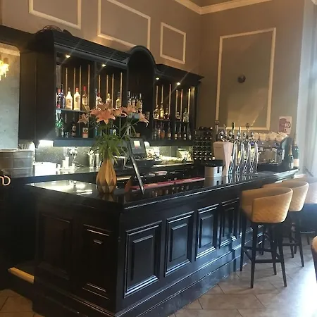 Great Victoria מלון 4*