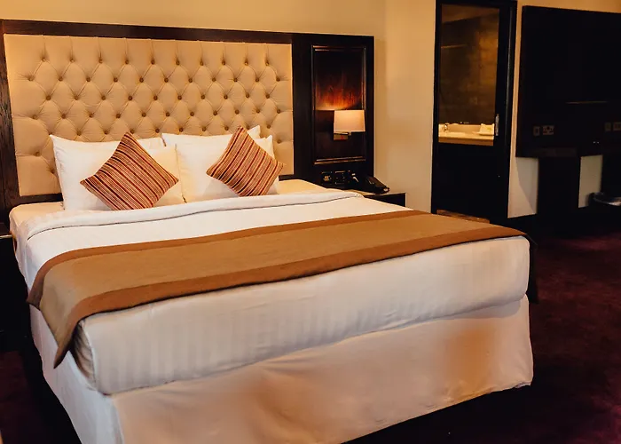 Great Victoria 4* Bradford (West Yorkshire)