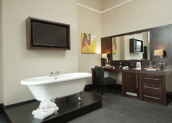 Great Victoria 4* Bradford (West Yorkshire)