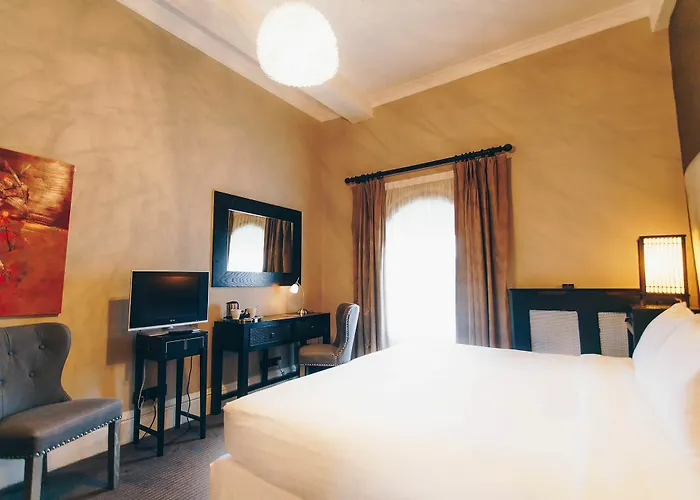 Great Victoria 4* Bradford (West Yorkshire)