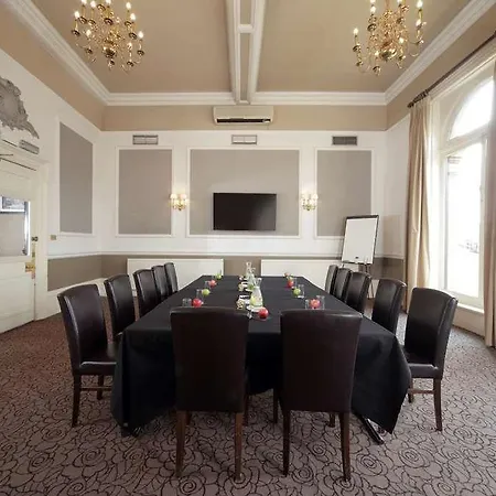 维多利亚豪华酒店